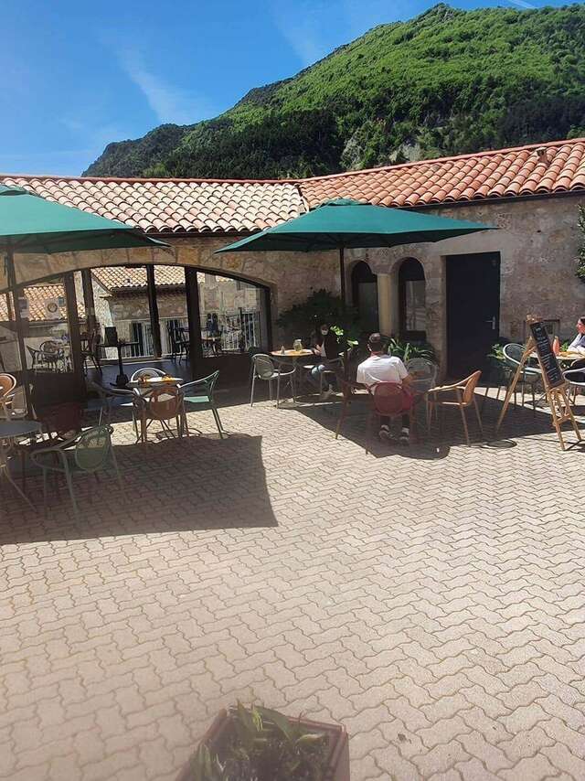 L'Hartmonie Restaurant and Grocery - Bistrot de Pays