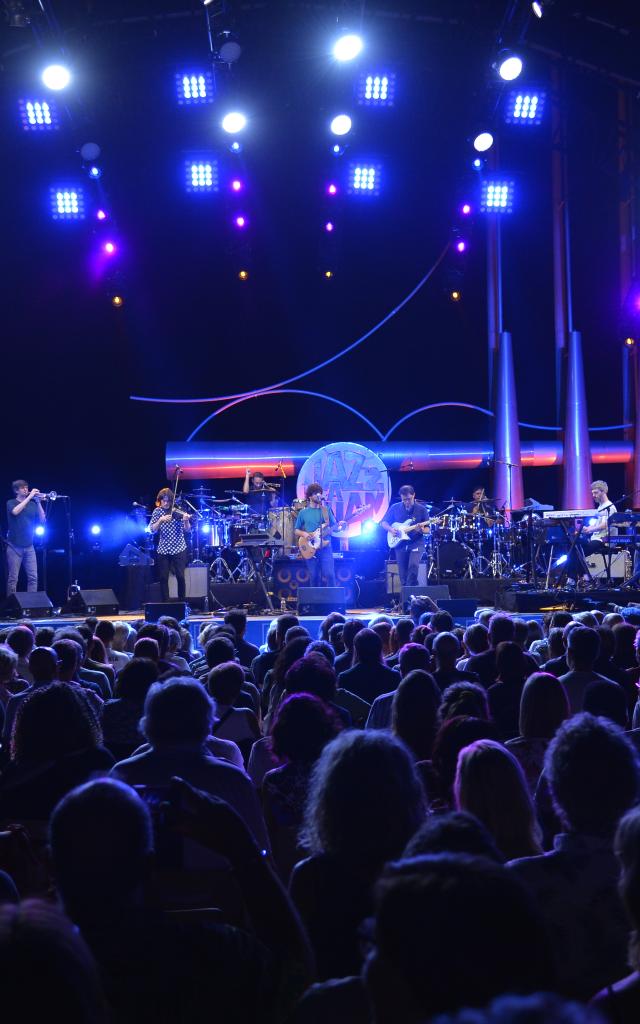 Jazzajuanrivierakris Officedetourisme Antibes